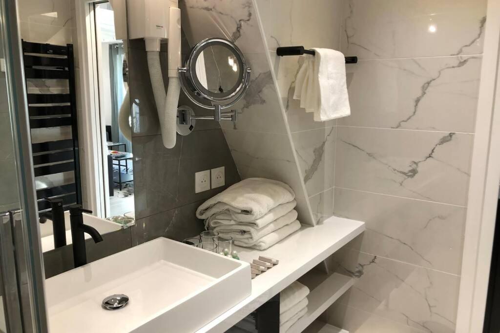 Appartement Rousselet Quartier Bon Marche Paris Viieme Exteriör bild